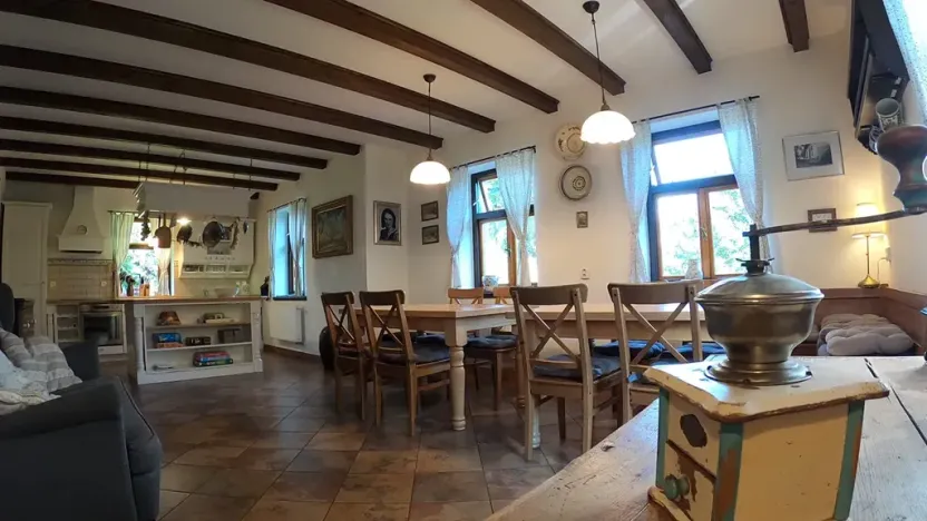 Prodej rodinného domu, Pecka, 300 m2