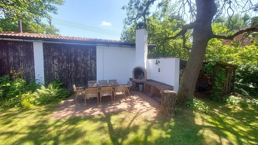 Prodej rodinného domu, Pecka, 300 m2