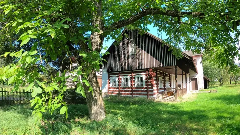 Prodej rodinného domu, Pecka, 300 m2