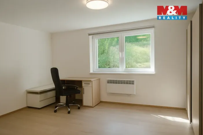 Prodej rodinného domu, Všestary - Menčice, Hlavní, 74 m2