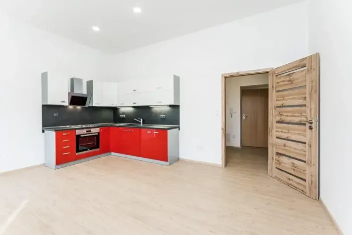 Pronájem bytu 1+kk, Hradec Králové, náměstí Svobody, 30 m2