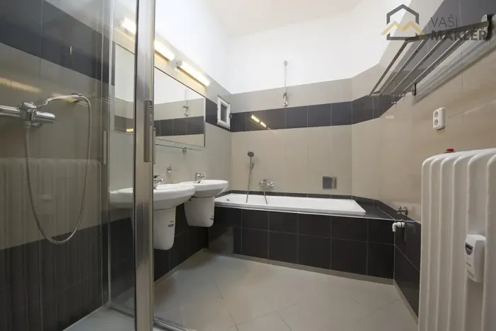 Pronájem bytu 4+kk, Praha - Holešovice, Ortenovo náměstí, 136 m2