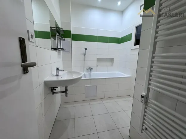 Pronájem bytu 2+1, Praha - Holešovice, Ortenovo náměstí, 65 m2