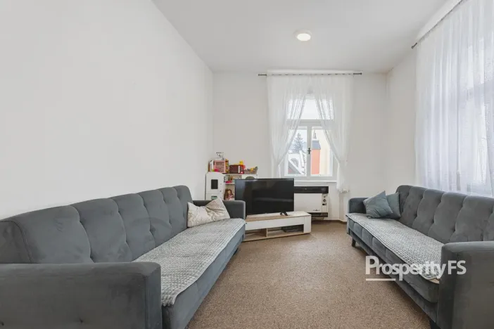 Prodej bytu 3+1, Hostinné, Dolní brána, 67 m2