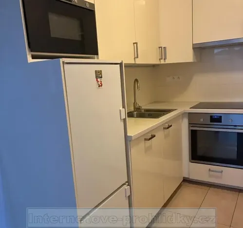 Pronájem bytu 2+kk, Praha - Kyje, Sicherova, 51 m2