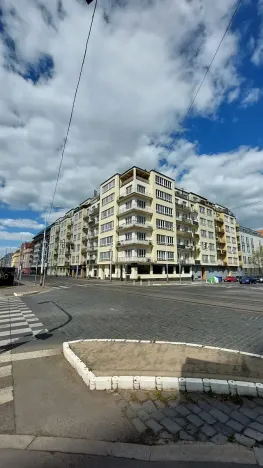 Pronájem bytu 1+1, Praha - Holešovice, Dělnická, 50 m2