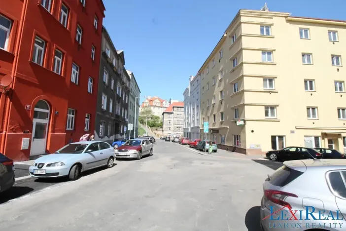 Pronájem bytu 2+kk, Praha - Libeň, Pod Čertovou skalou, 39 m2