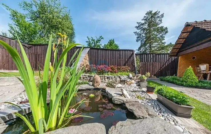 Prodej bytu 3+1, Trhové Sviny, 72 m2