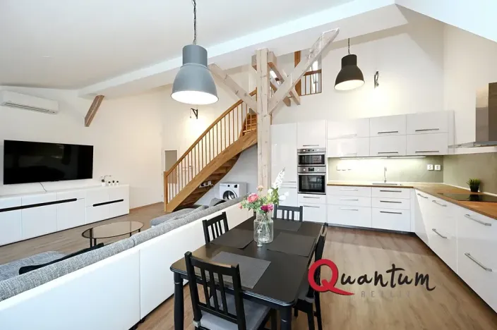 Pronájem bytu 2+kk, Praha - Žižkov, Buchovcova, 72 m2