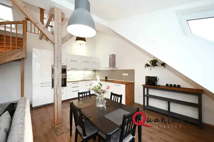 Pronájem bytu 2+kk, Praha - Žižkov, Buchovcova, 72 m2