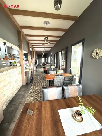 Prodej restaurace, Pasohlávky, 272 m2