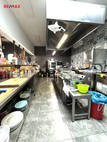 Prodej restaurace, Pasohlávky, 272 m2