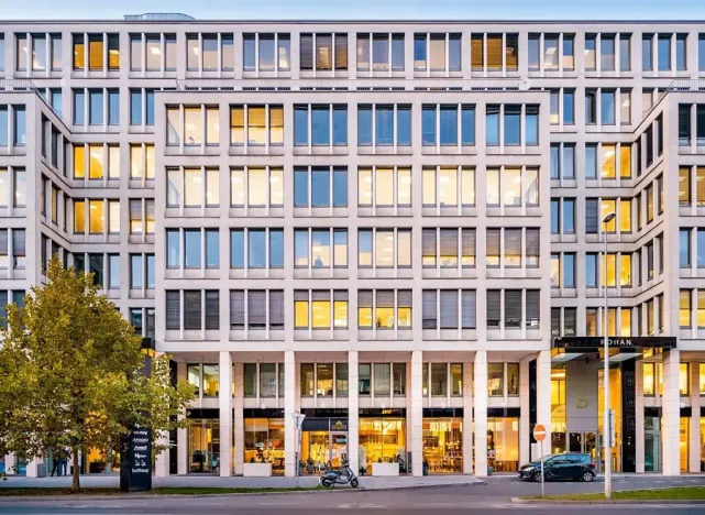 Pronájem kanceláře, Praha - Karlín, Rohanské nábřeží, 805 m2