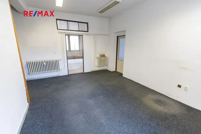 Prodej obchodního prostoru, Město Albrechtice, Míru, 1427 m2