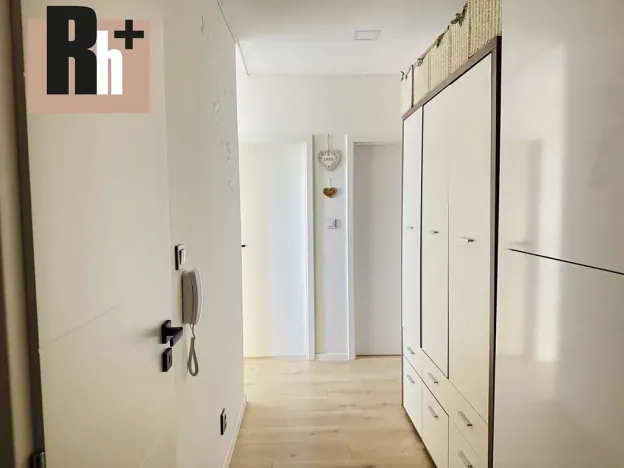 Prodej bytu 3+1, Ostrava, U Školky, 69 m2