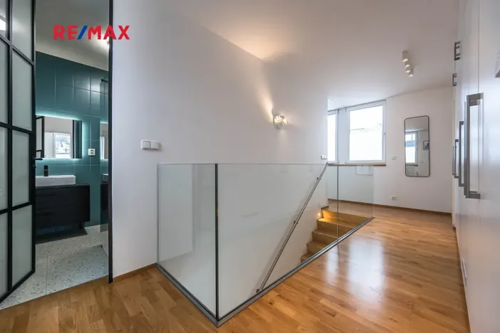 Pronájem vily, Praha - Lysolaje, 150 m2