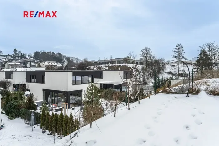 Pronájem vily, Praha - Lysolaje, 150 m2