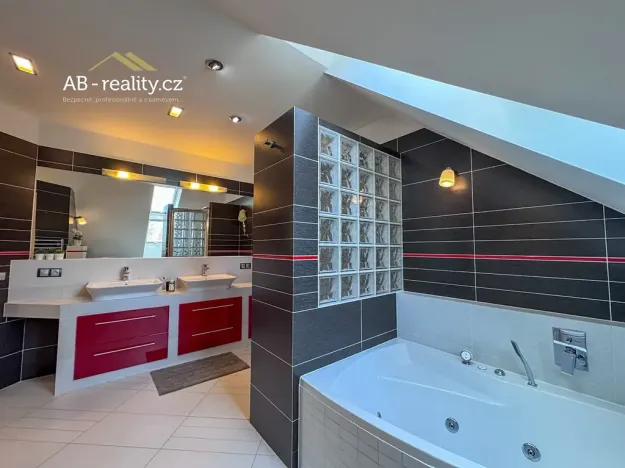 Prodej rodinného domu, Háj u Duchcova, Ke Knížáku, 243 m2