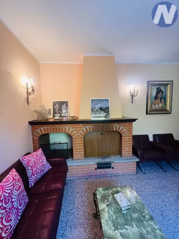 Prodej vily, Chiusi della Verna, Itálie, 420 m2