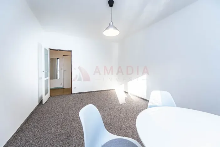 Prodej bytu 3+1, Praha - Strašnice, Na hroudě, 74 m2