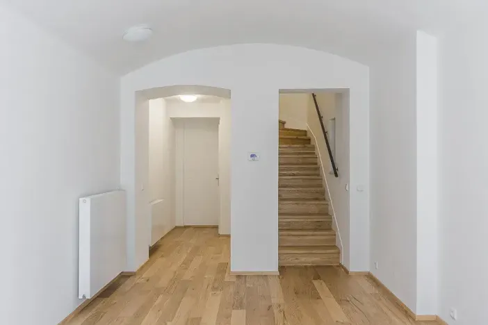 Pronájem bytu 2+kk, Praha - Vršovice, Charkovská, 49 m2