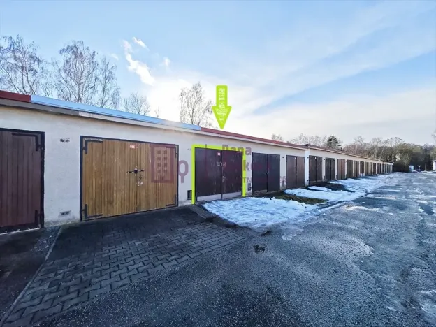 Pronájem garáže, Jindřichův Hradec, sídliště Vajgar, 18 m2