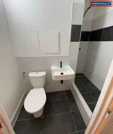 Prodej bytu 1+kk, Praha - Kobylisy, Kyselova, 26 m2