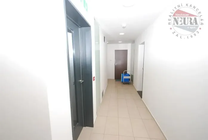 Pronájem bytu 2+kk, Praha - Nusle, K sídlišti, 58 m2