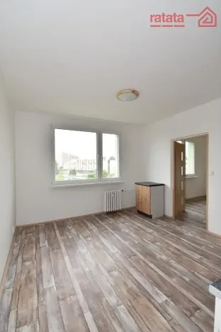 Pronájem bytu 1+1, Chomutov, Dřínovská, 35 m2