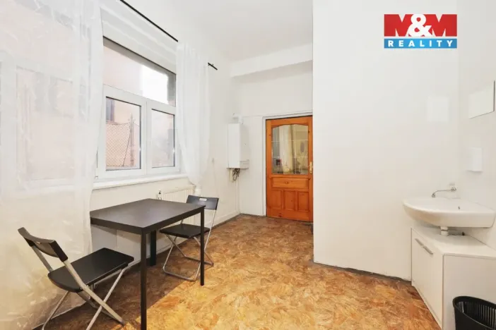 Pronájem obchodního prostoru, Havlíčkův Brod, Nádražní, 64 m2