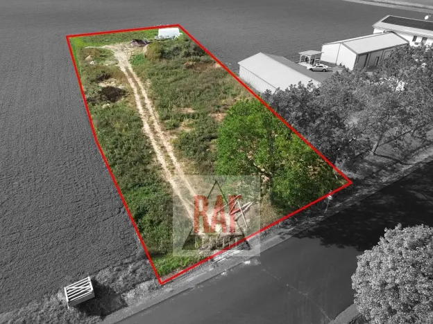 Prodej komerčního pozemku, Ostrov nad Oslavou, 2817 m2