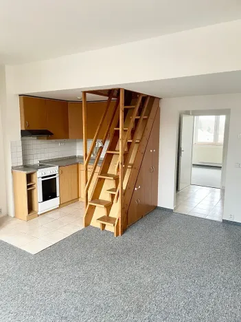 Pronájem bytu 3+kk, Praha - Kobylisy, Pod statky, 55 m2