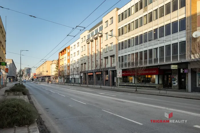Pronájem kanceláře, Hradec Králové - Pražské Předměstí, Gočárova třída, 32 m2