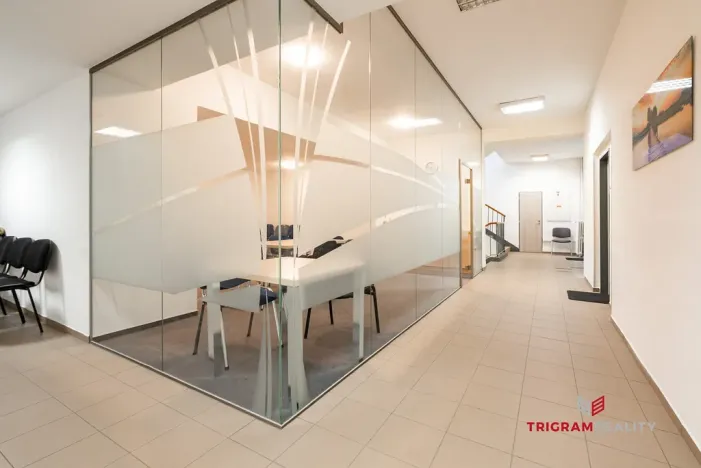 Pronájem kanceláře, Hradec Králové - Pražské Předměstí, Gočárova třída, 24 m2