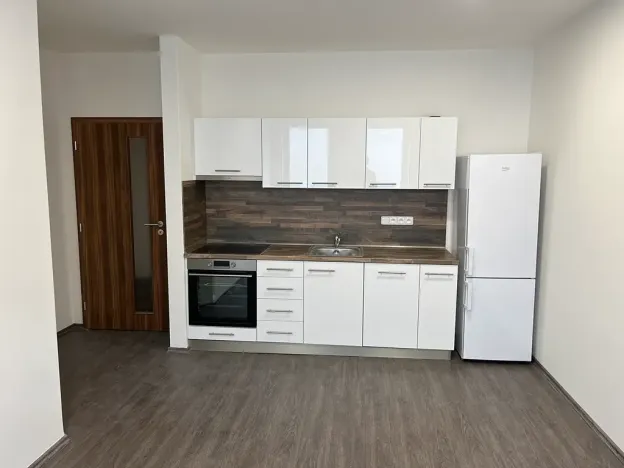 Pronájem bytu 2+kk, Liberec, Pražská, 45 m2