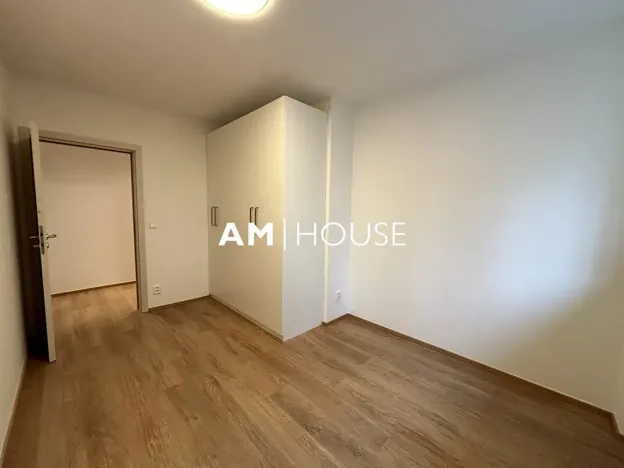 Pronájem bytu 2+kk, Praha - Karlín, Pernerova, 50 m2