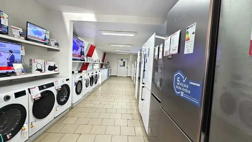 Pronájem obchodního prostoru, Letovice, Masarykovo náměstí, 140 m2