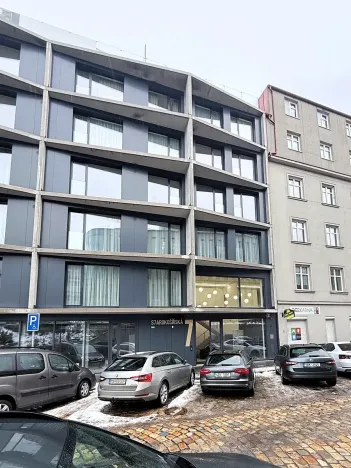 Pronájem bytu 1+kk, Praha - Košíře, Starokošířská, 31 m2