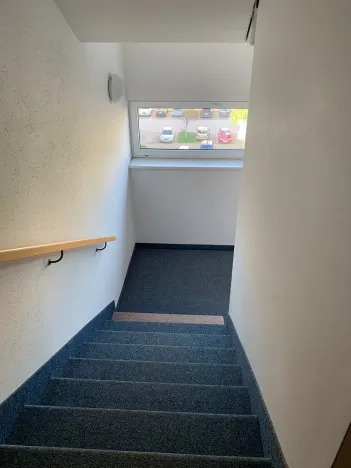 Pronájem bytu 1+kk, Hradec Králové, Ve Stromovce, 34 m2