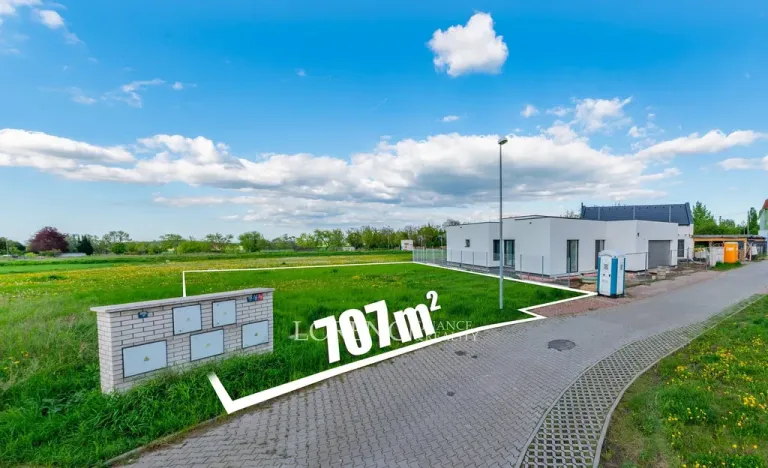 Prodej pozemku, Praha - Kbely, Ponikelská, 707 m2