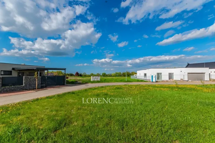 Prodej pozemku, Praha - Kbely, Ponikelská, 707 m2