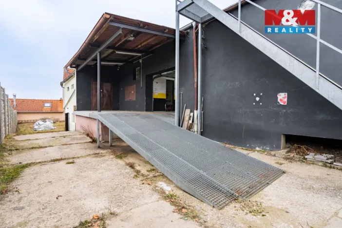 Prodej obchodního prostoru, Rudolfov, Třeboňská, 500 m2