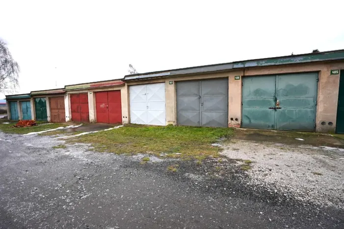 Pronájem garáže, Beroun, 19 m2