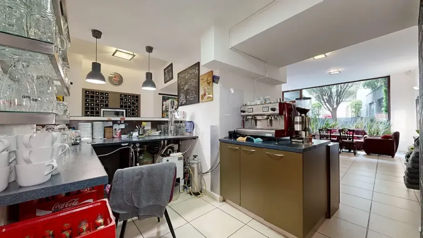 Prodej obchodního prostoru, Chrudim, Resselovo náměstí, 121 m2