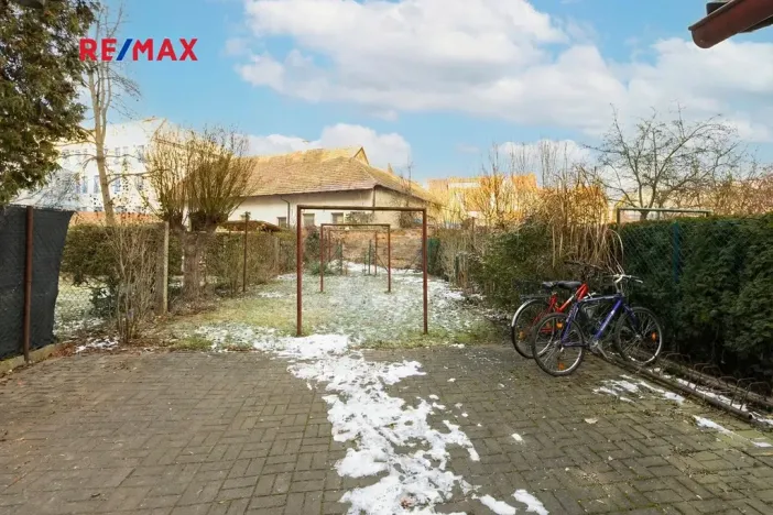 Pronájem bytu 2+kk, Pardubice, Bubeníkova, 50 m2