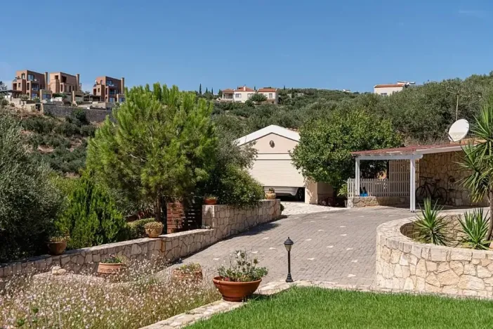 Prodej vily, Stérnes Héraklion, Řecko, 340 m2