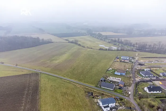 Prodej pozemku pro bydlení, Uhersko, 944 m2