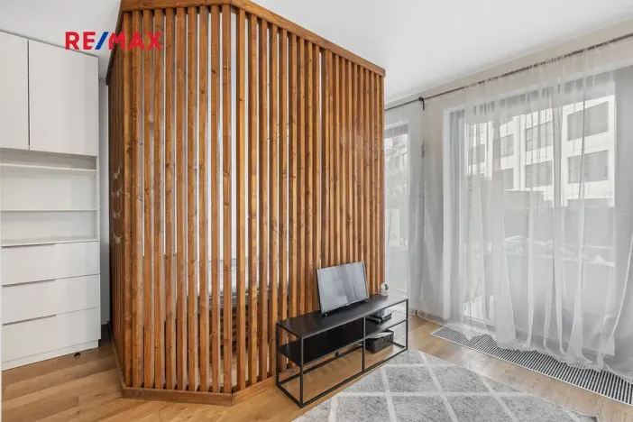 Pronájem bytu 1+kk, Praha - Košíře, Naskové, 33 m2