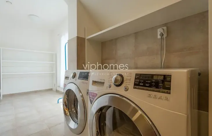 Pronájem vily, Praha - Nebušice, 335 m2