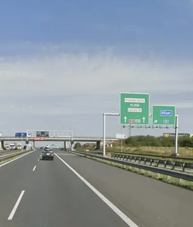 Pronájem komerčního pozemku, Praha, 200 m2